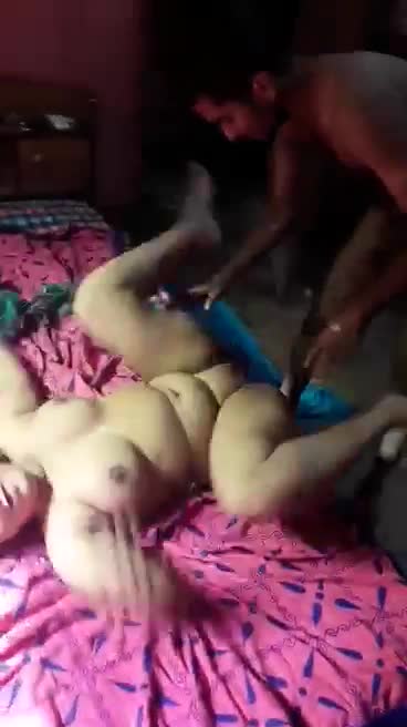 2 friend fuck boudi(1)