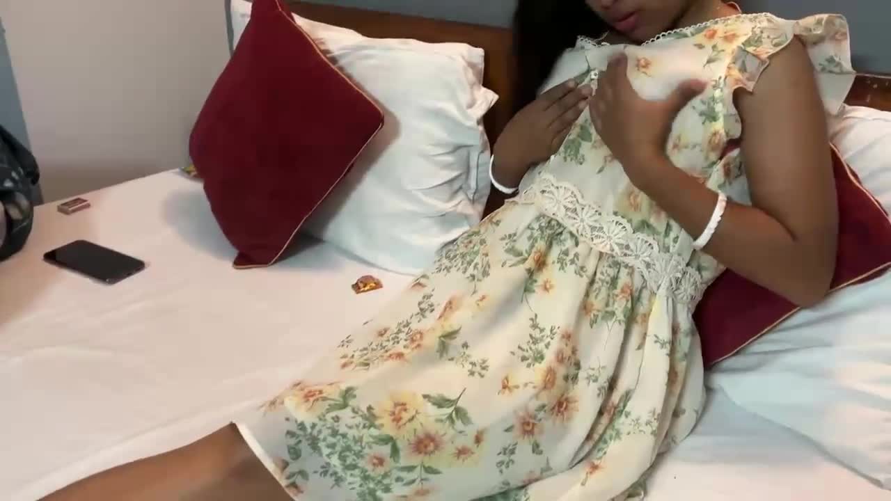 Desi_Indian_Hot_Girl_Fucked_In_Hotel_Room_Romantic_Love_Sex